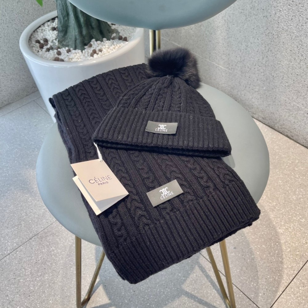 Комплект шерстяные шапка и шарф фото 3