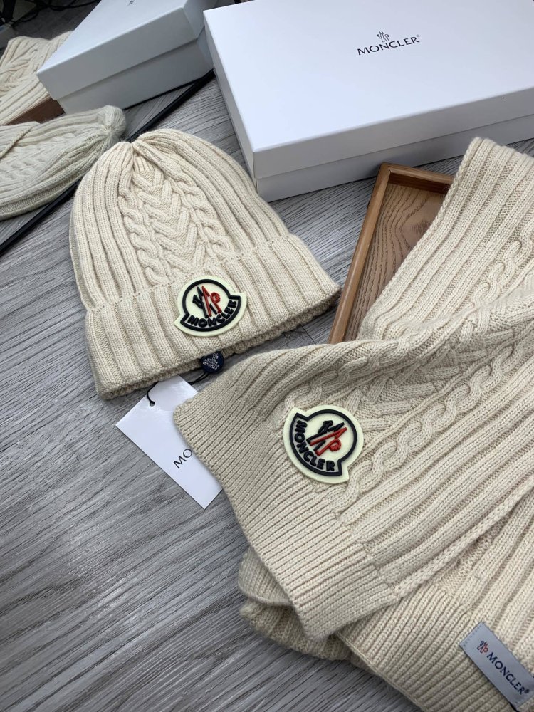 Комплект вовняні шапка і шарф фото 4