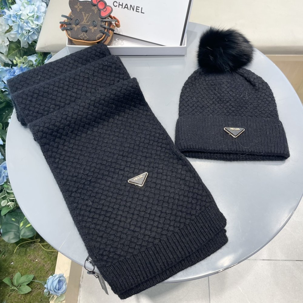 Комплект шерстяные шапка и шарф фото 4