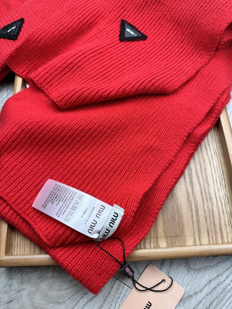 Комплект шерстяные шапка и шарф фото 4