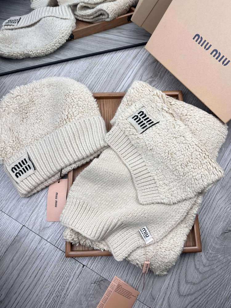 Комплект вовняні шапка і шарф фото 4