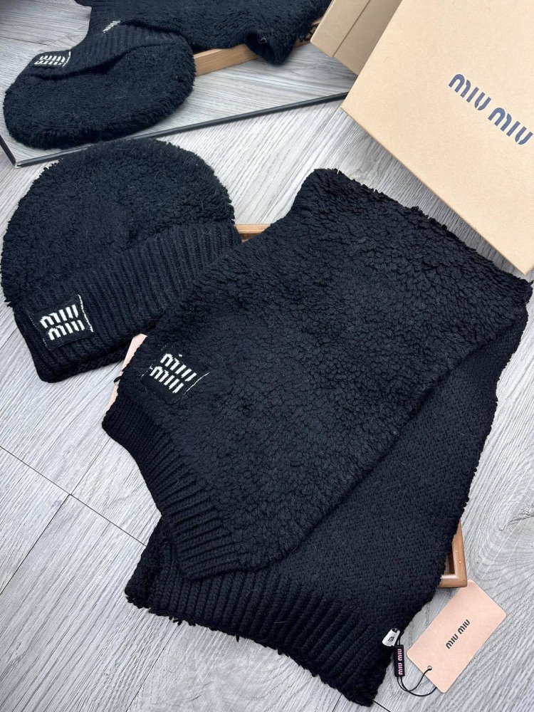 Комплект вовняні шапка і шарф фото 4