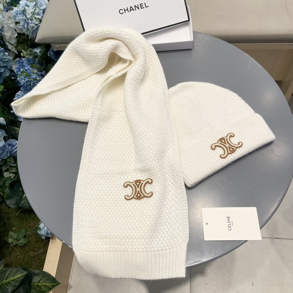 Комплект шерстяные шапка и шарф фото 4