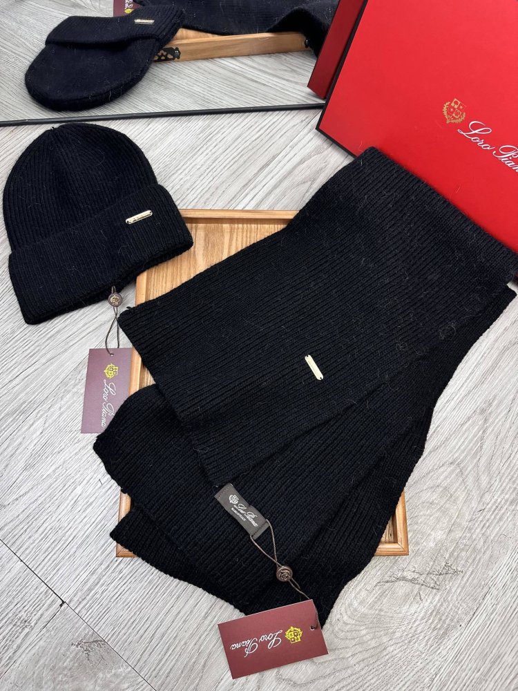 Комплект шерстяные шапка и шарф фото 5