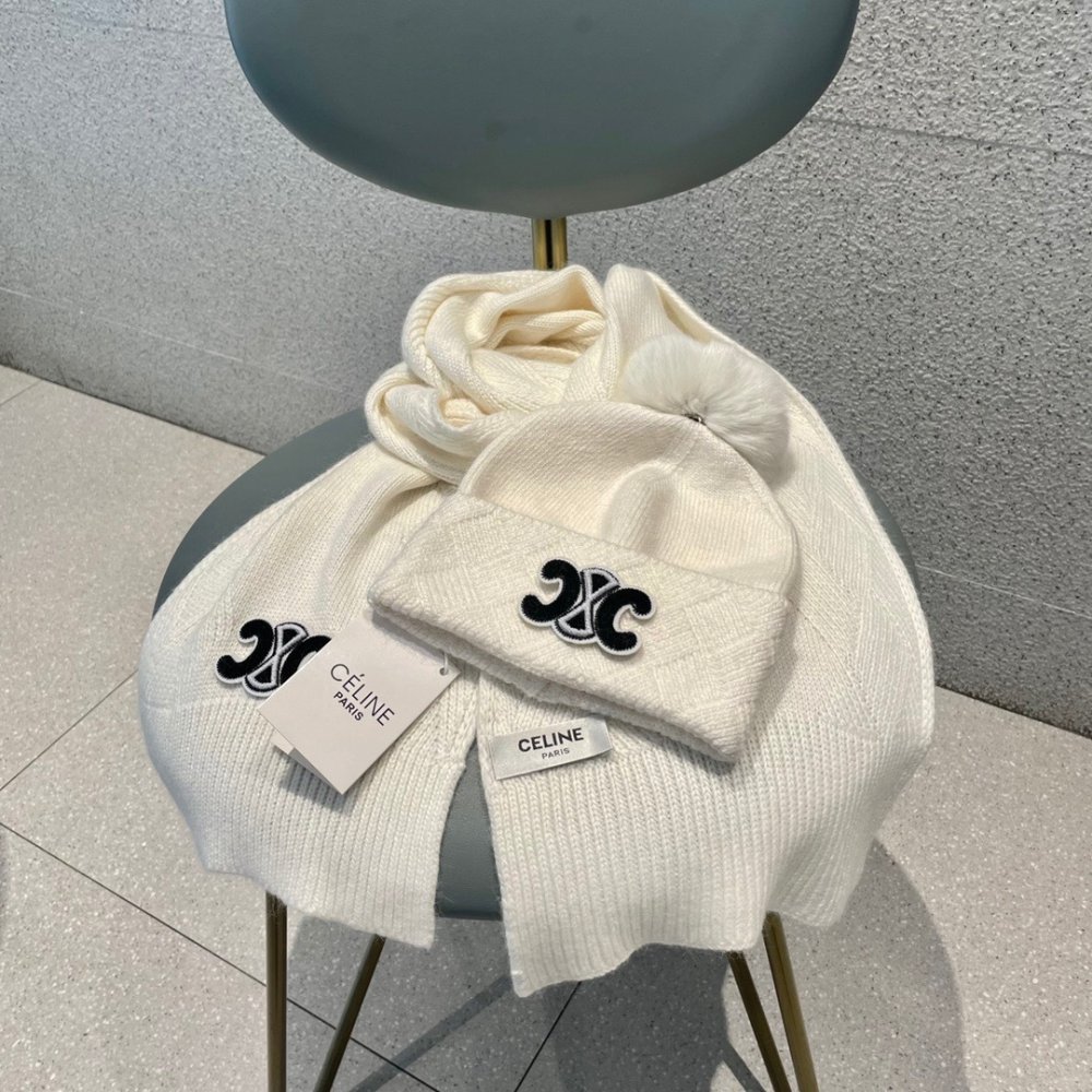 Комплект шерстяные шапка и шарф фото 5