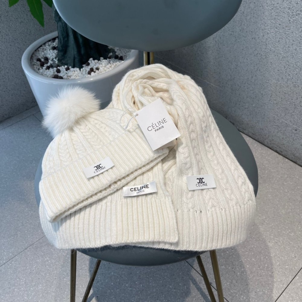 Комплект шерстяные шапка и шарф фото 5