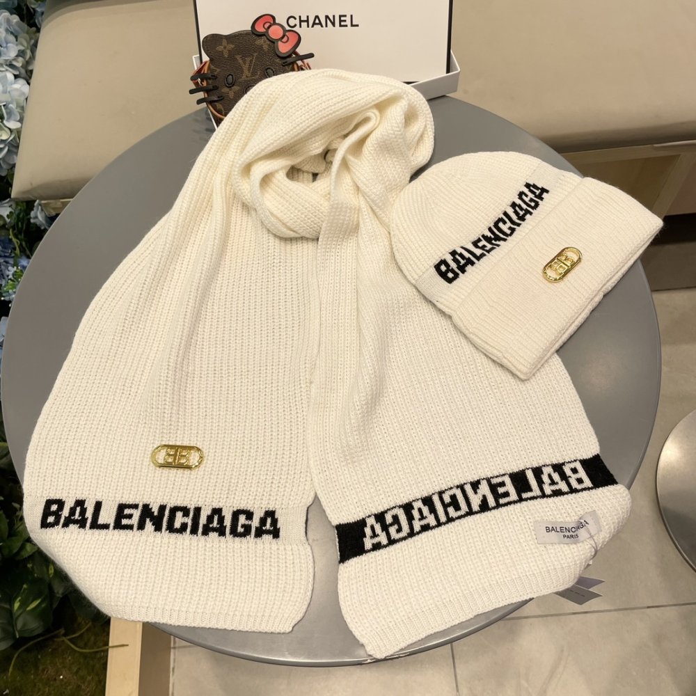 Комплект шерстяные шапка и шарф фото 6