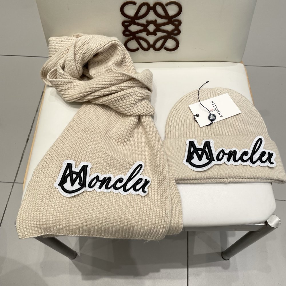 Комплект шерстяные шапка и шарф фото 6