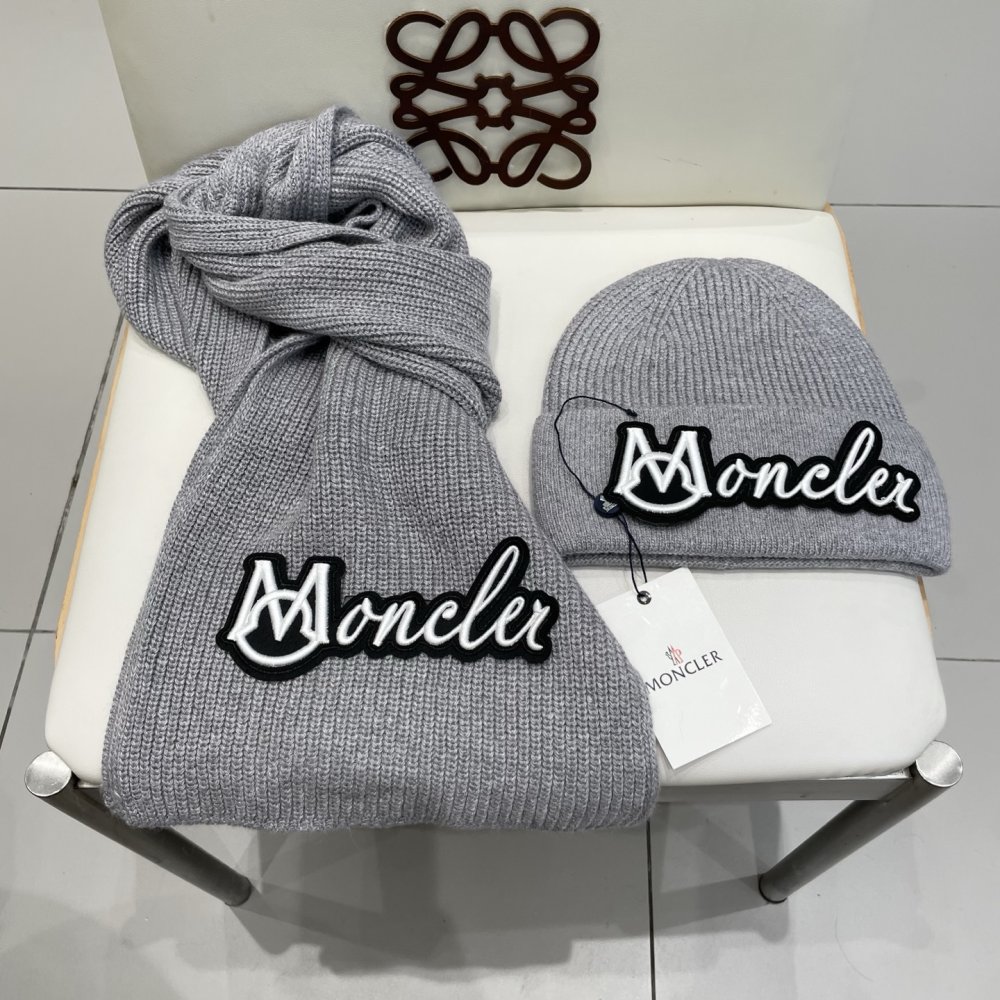 Комплект шерстяные шапка и шарф фото 6