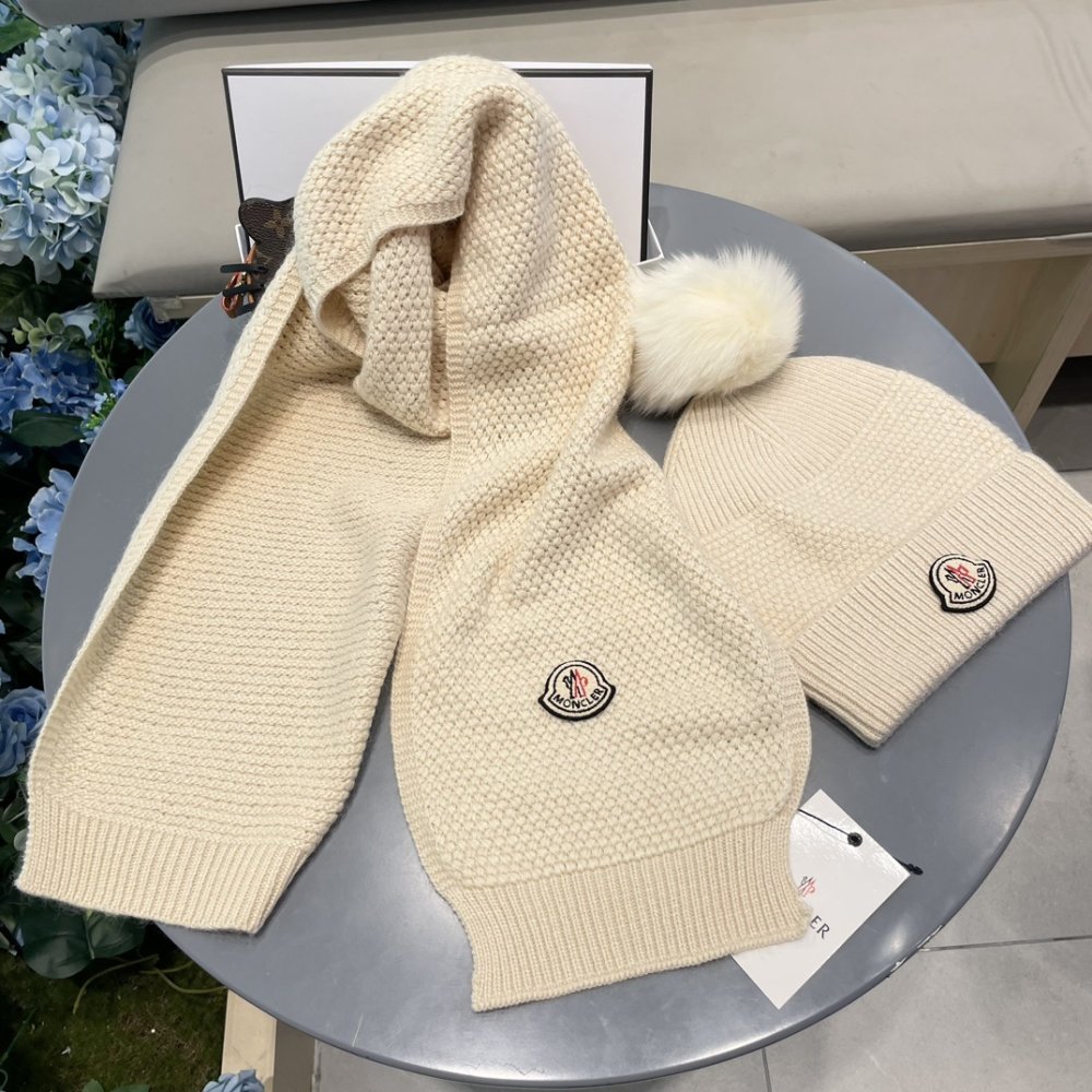 Комплект шерстяные шапка и шарф фото 6