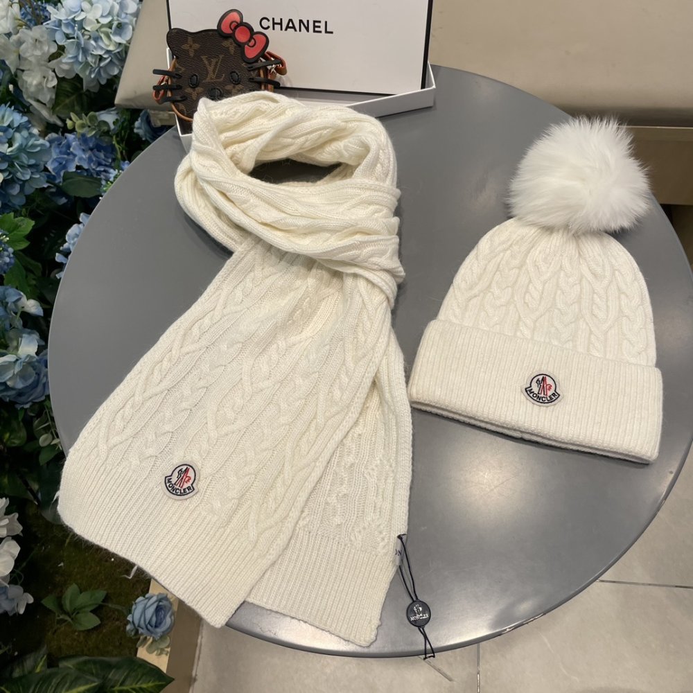 Комплект шерстяные шапка и шарф фото 6