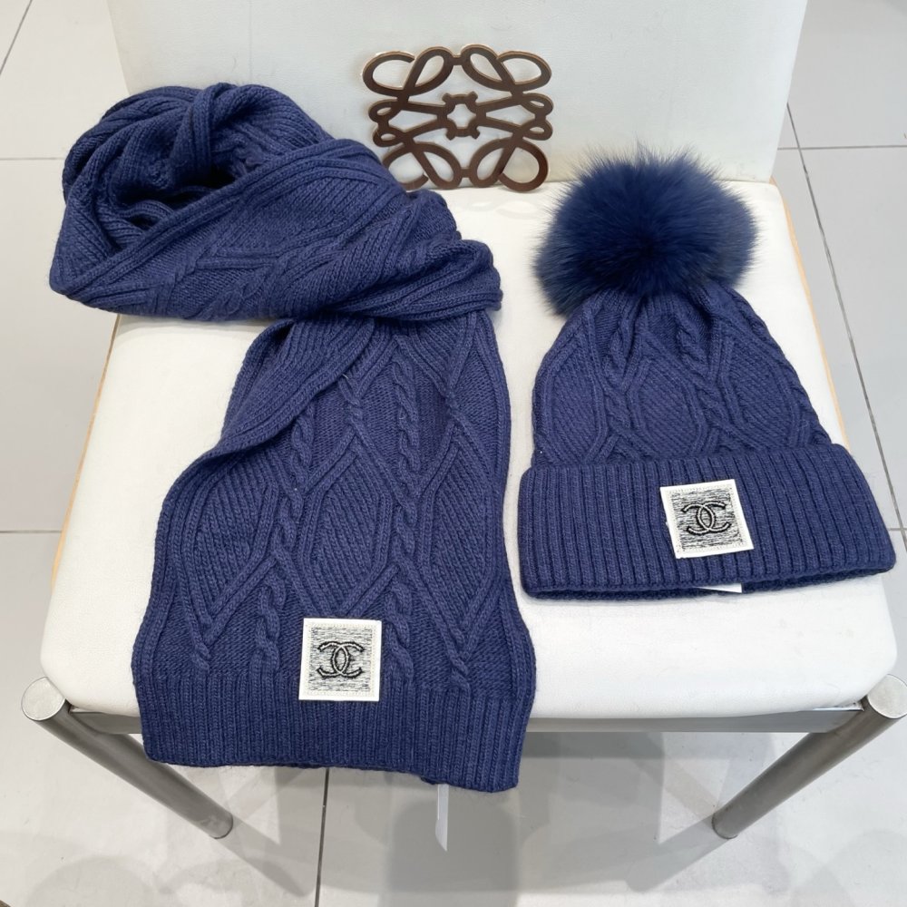 Комплект шерстяные шапка и шарф фото 6