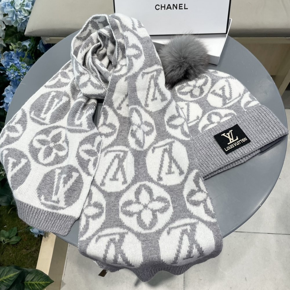 Комплект вовняні шапка і шарф фото 6