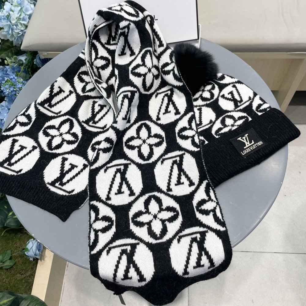 Комплект вовняні шапка і шарф фото 6