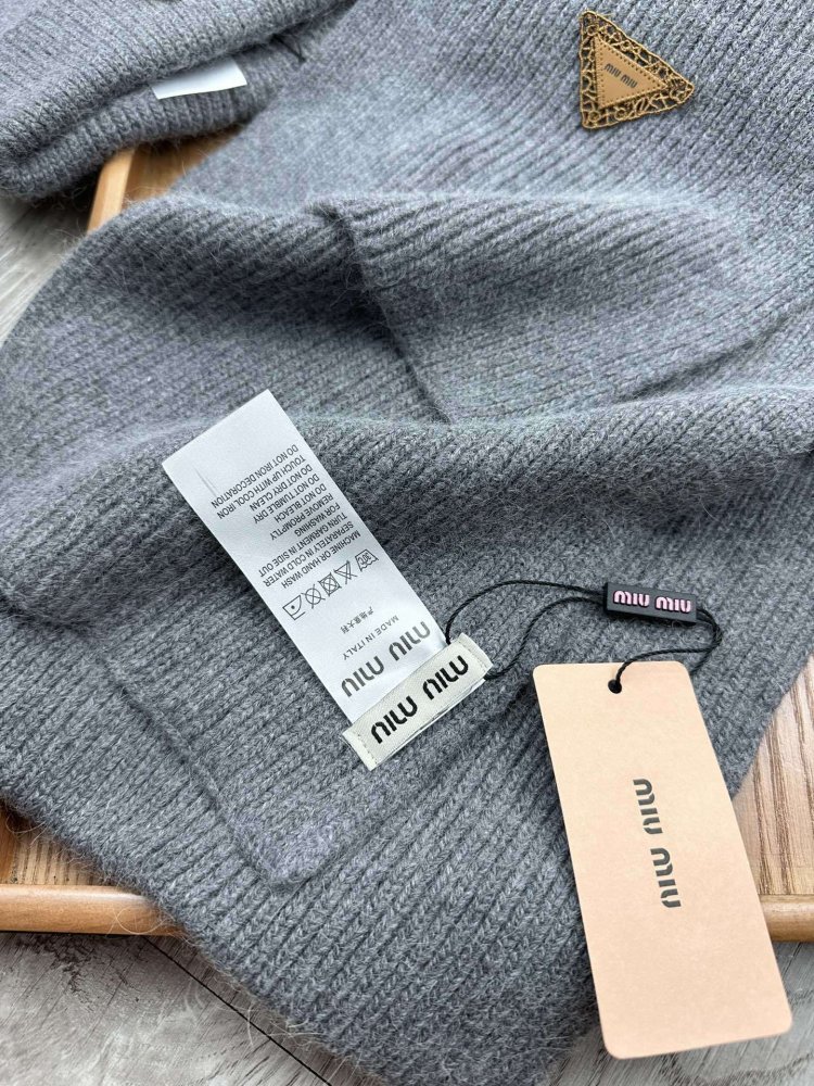 Комплект вовняні шапка і шарф фото 6