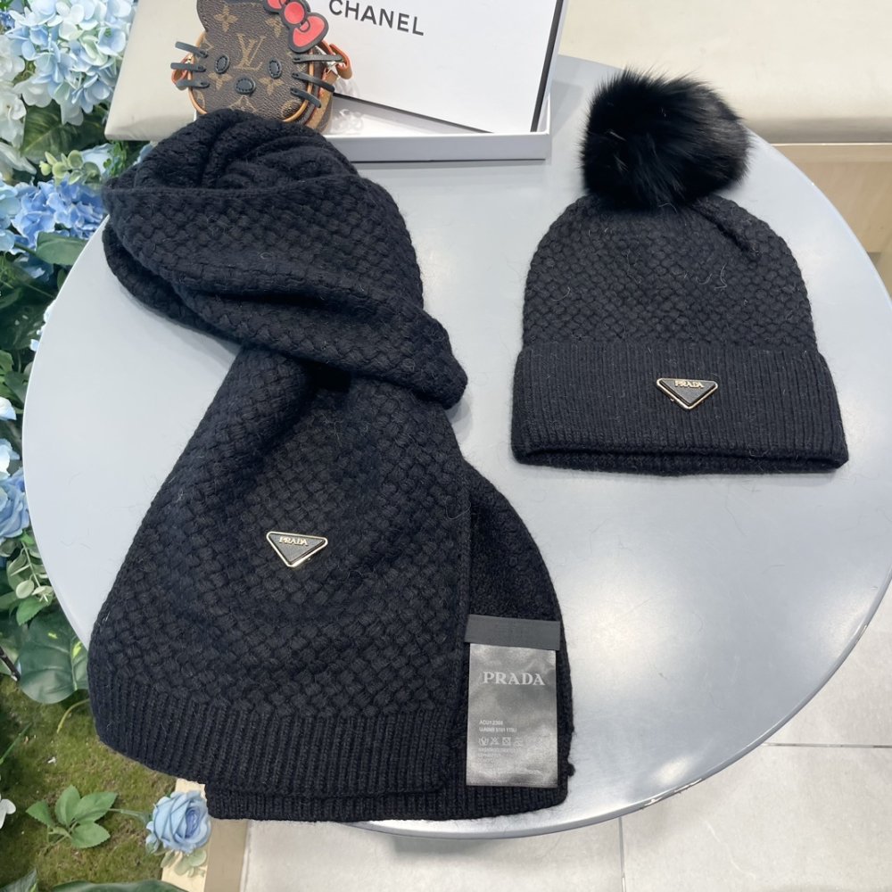 Комплект шерстяные шапка и шарф фото 6