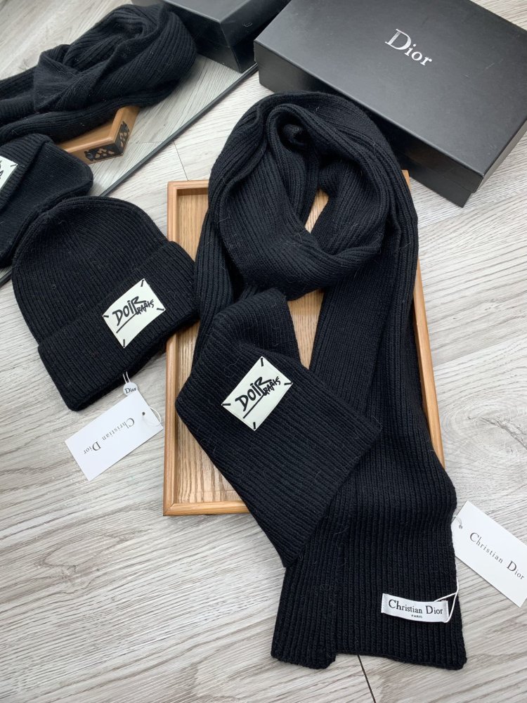 Комплект вовняні шапка і шарф фото 6