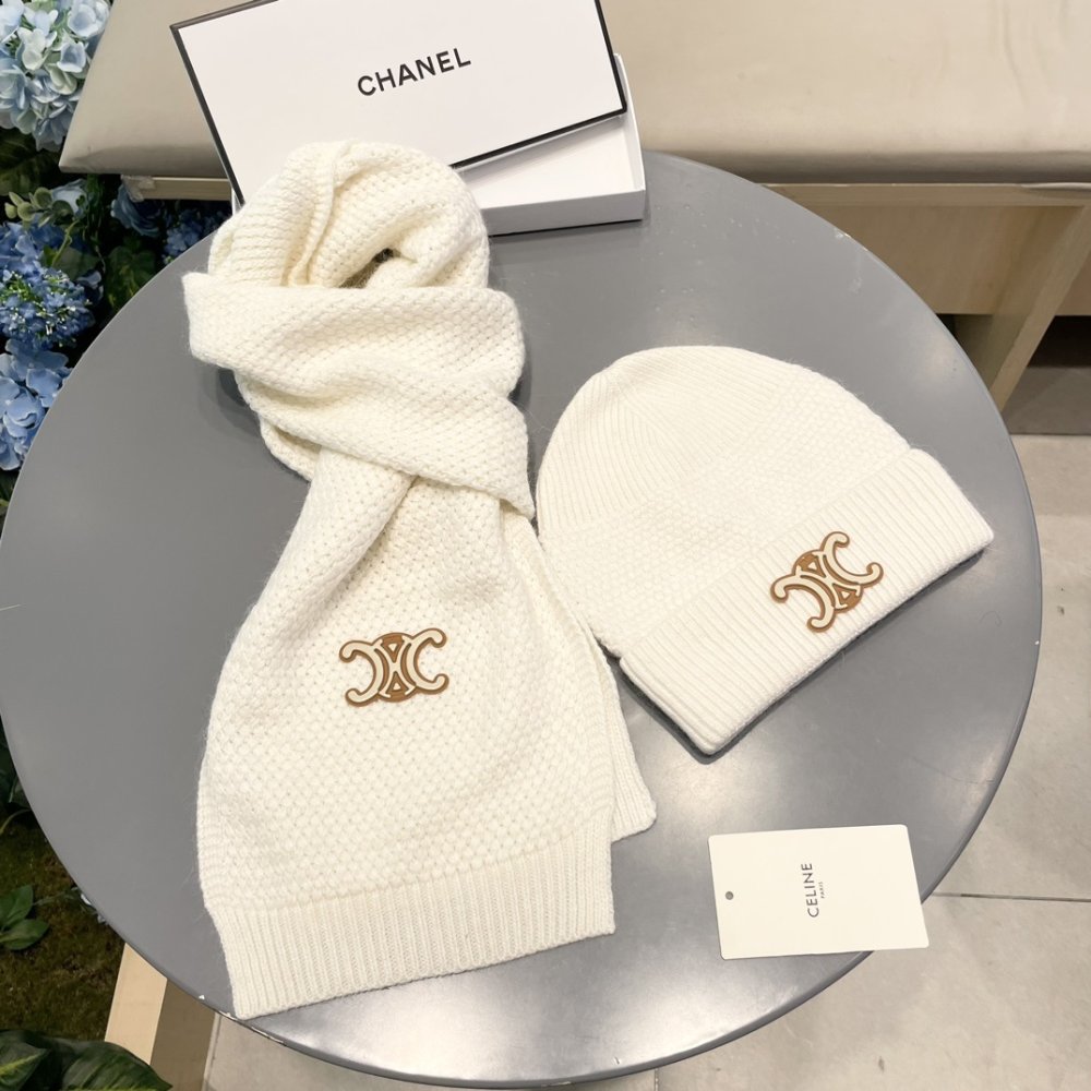 Комплект шерстяные шапка и шарф фото 6