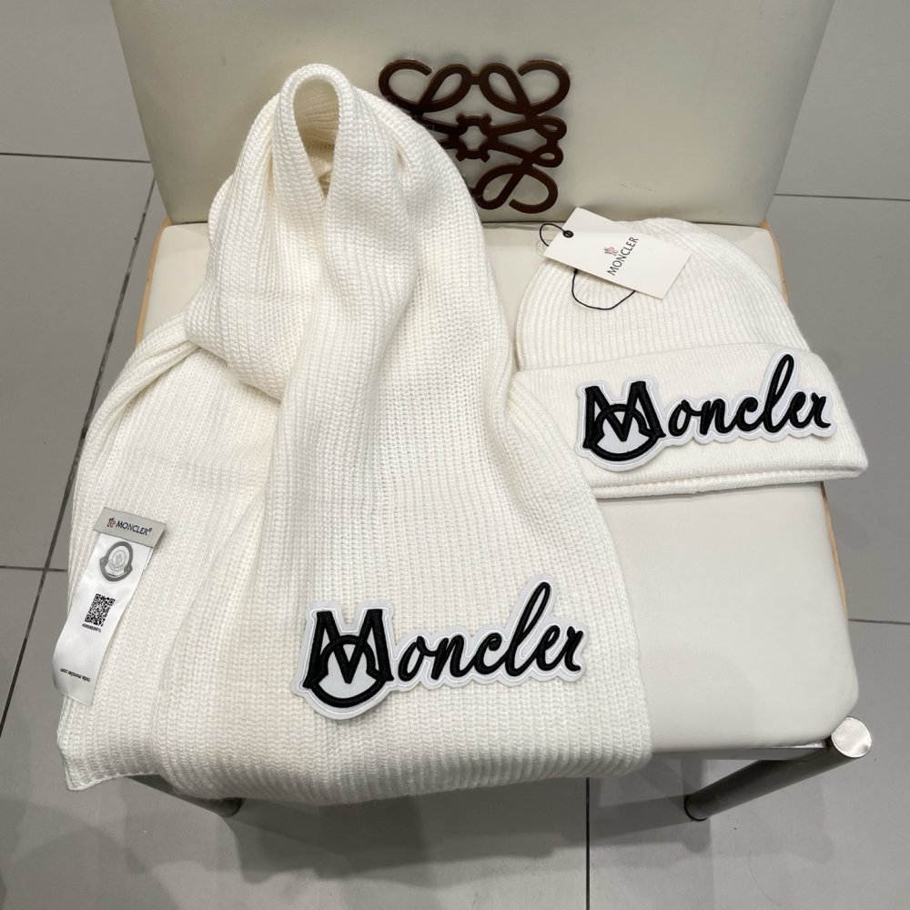 Комплект шерстяные шапка и шарф фото 7