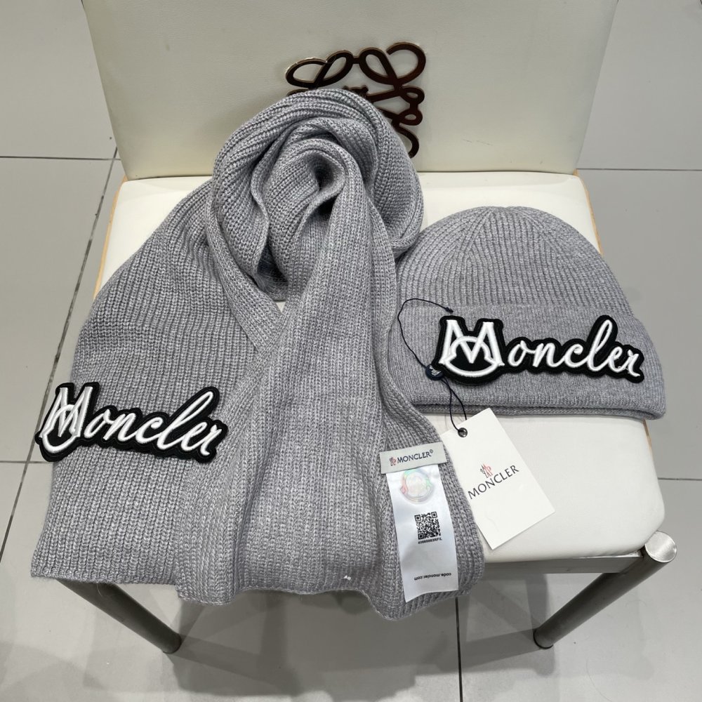 Комплект шерстяные шапка и шарф фото 7