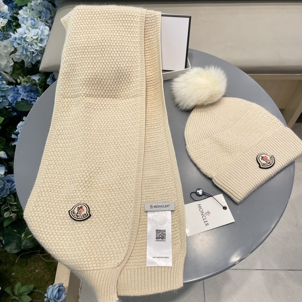 Комплект шерстяные шапка и шарф фото 7