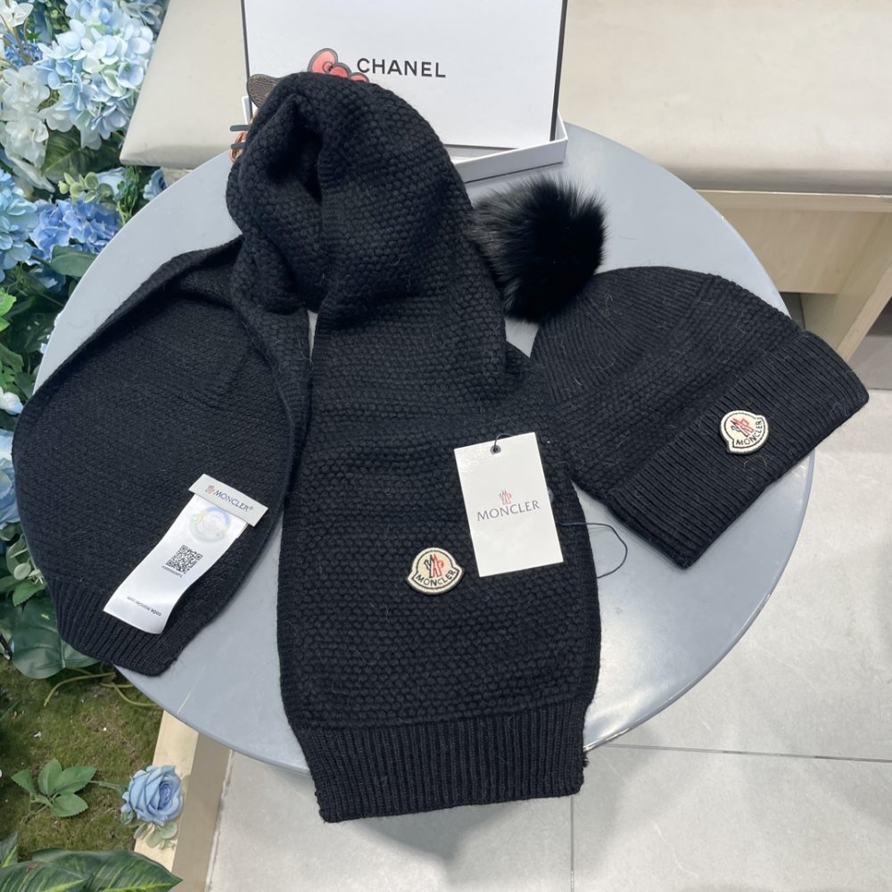 Комплект шерстяные шапка и шарф фото 7