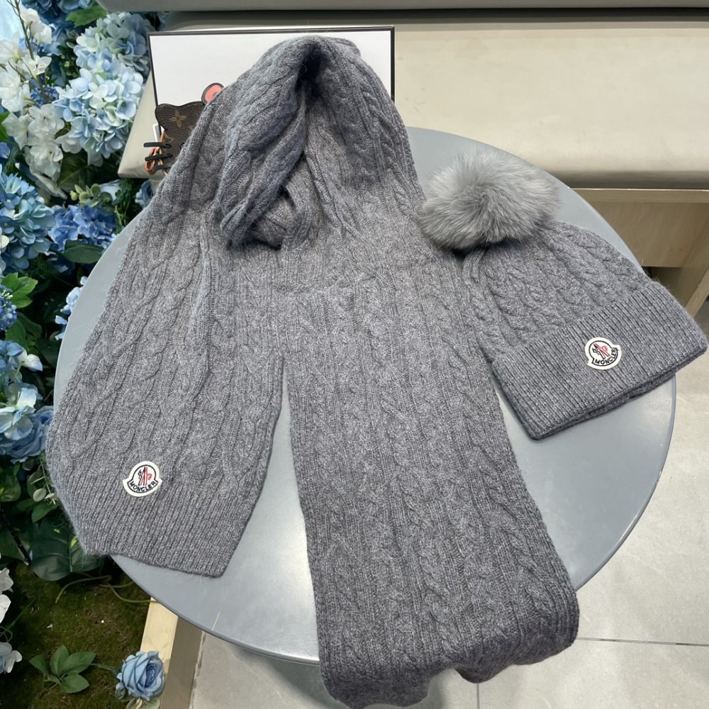 Комплект шерстяные шапка и шарф фото 7