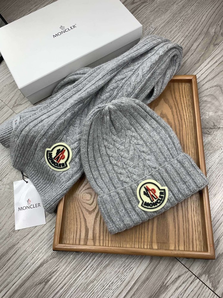 Комплект шерстяные шапка и шарф фото 7