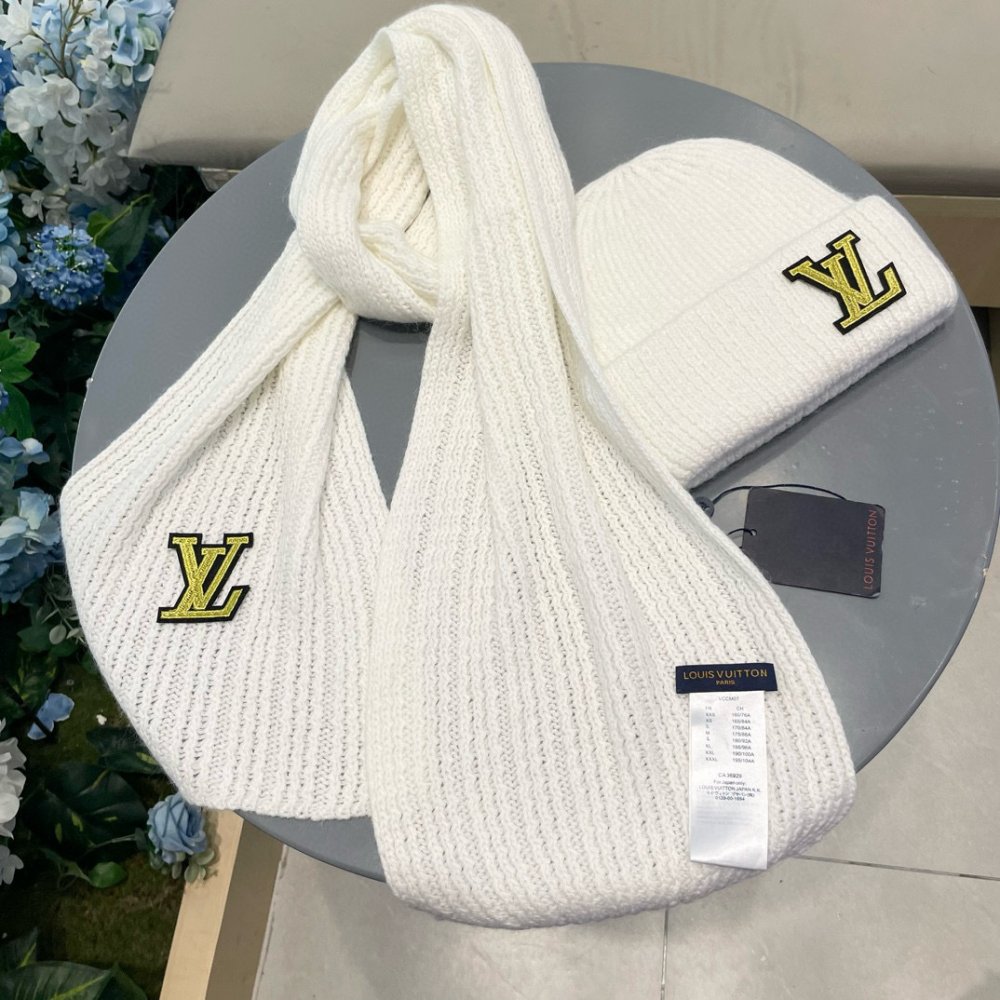 Комплект вовняні шапка і шарф фото 7