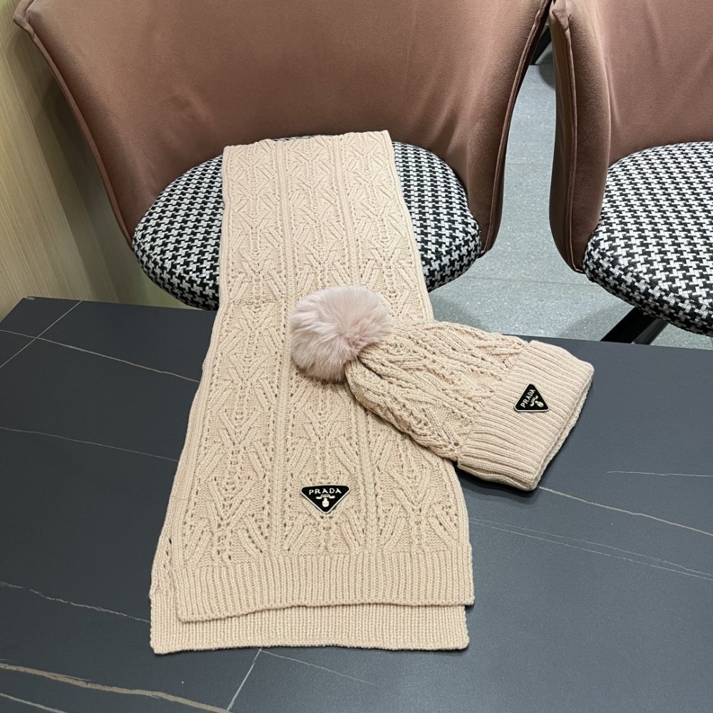 Комплект шерстяные шапка и шарф фото 7