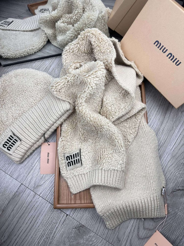 Комплект вовняні шапка і шарф фото 7