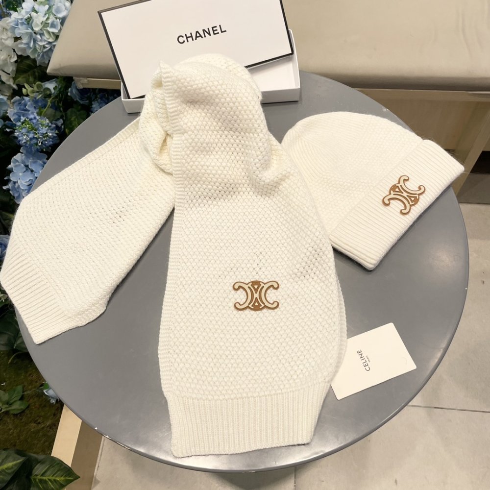 Комплект шерстяные шапка и шарф фото 7