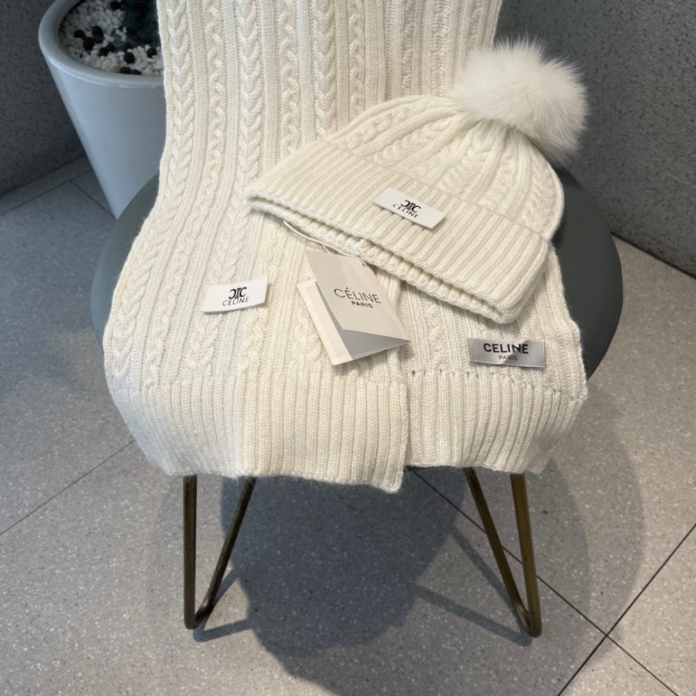 Комплект шерстяные шапка и шарф фото 7