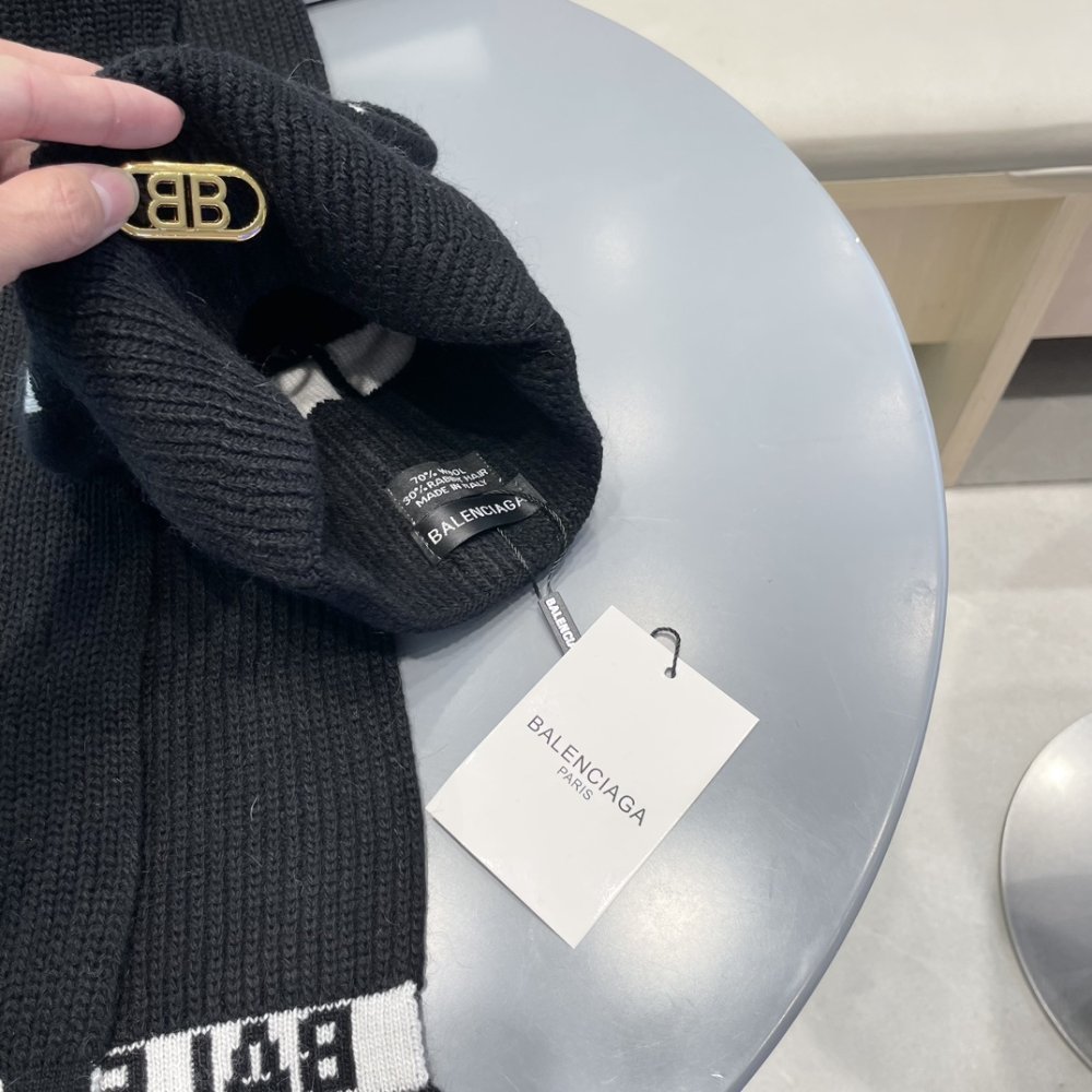 Комплект шерстяные шапка и шарф фото 8