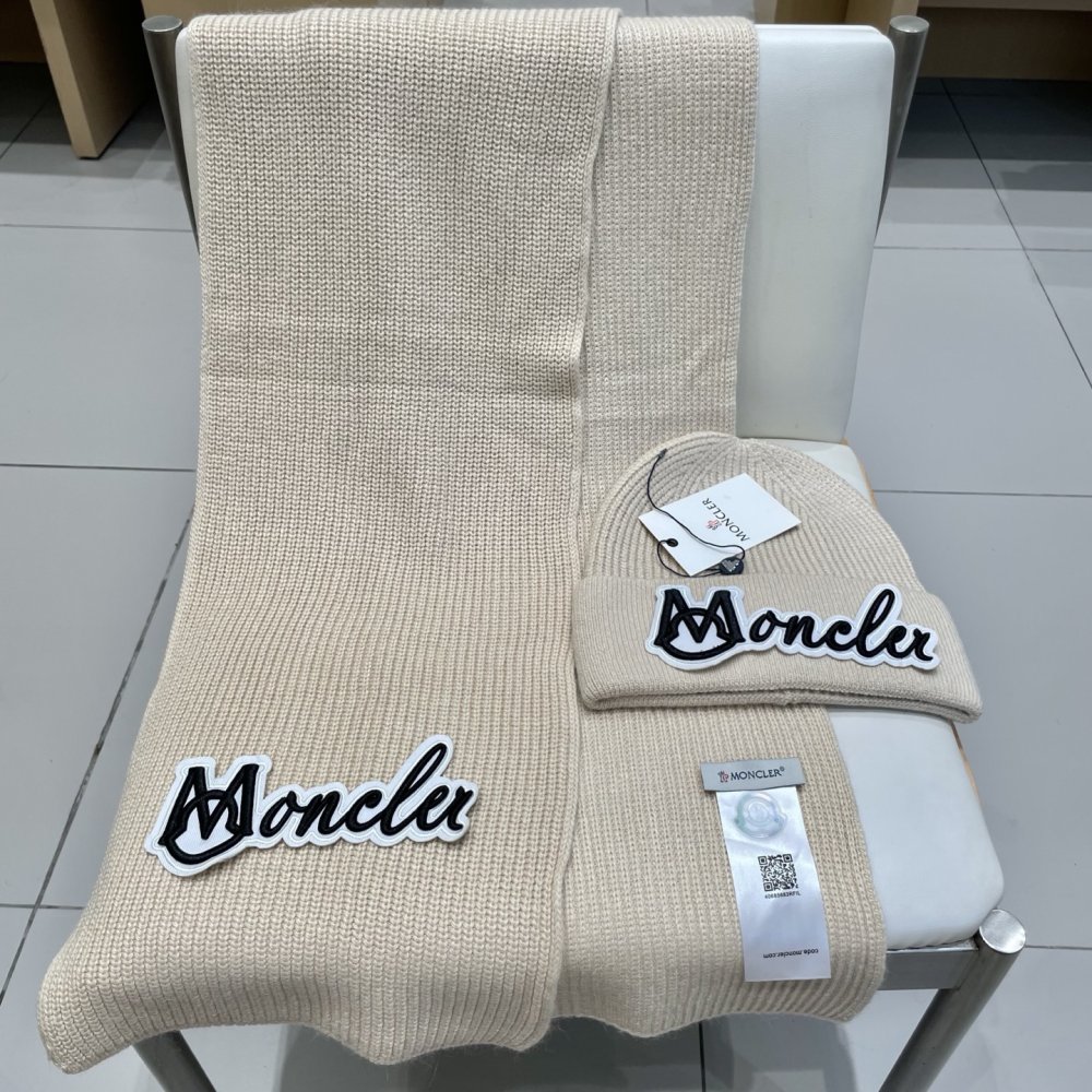 Комплект шерстяные шапка и шарф фото 8