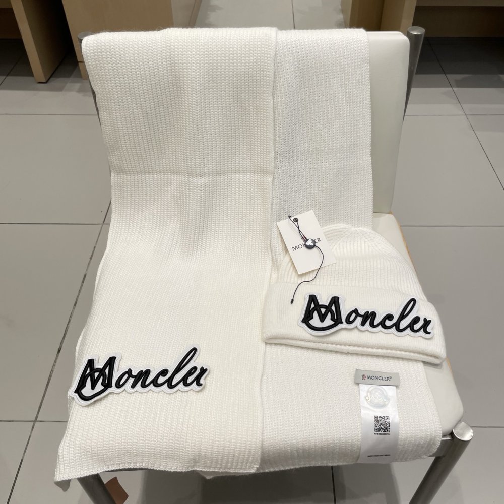 Комплект шерстяные шапка и шарф фото 8