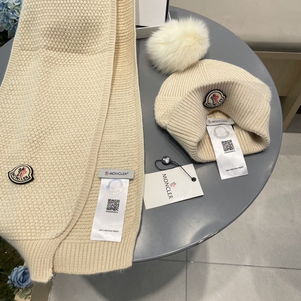 Комплект шерстяные шапка и шарф фото 8