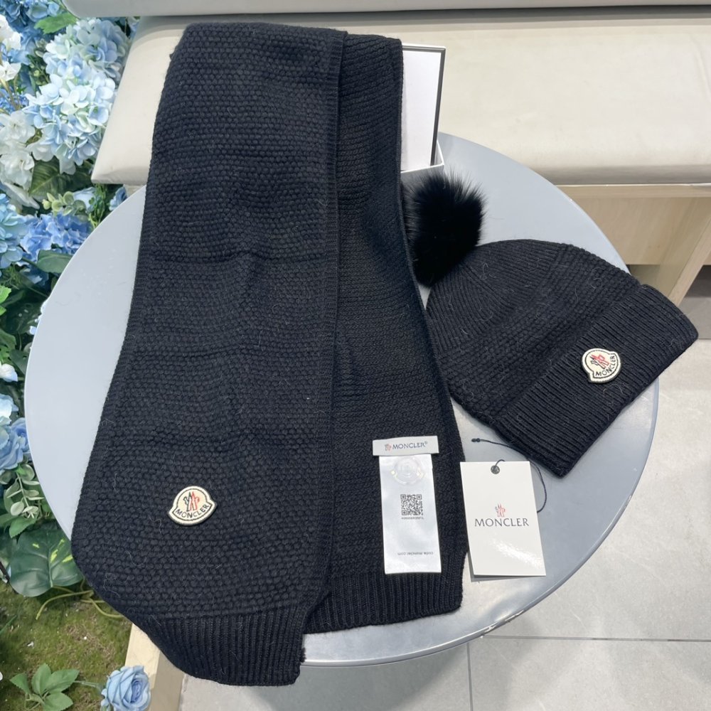 Комплект шерстяные шапка и шарф фото 8