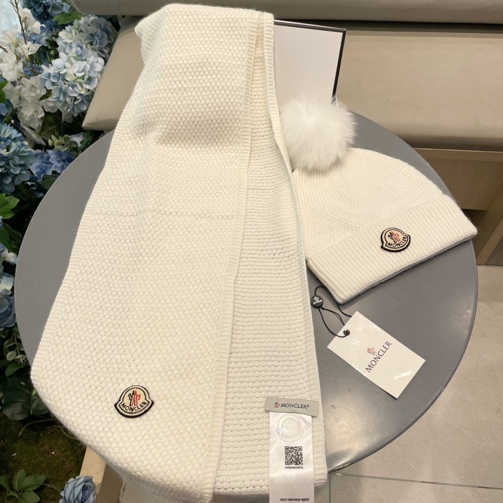 Комплект шерстяные шапка и шарф фото 8