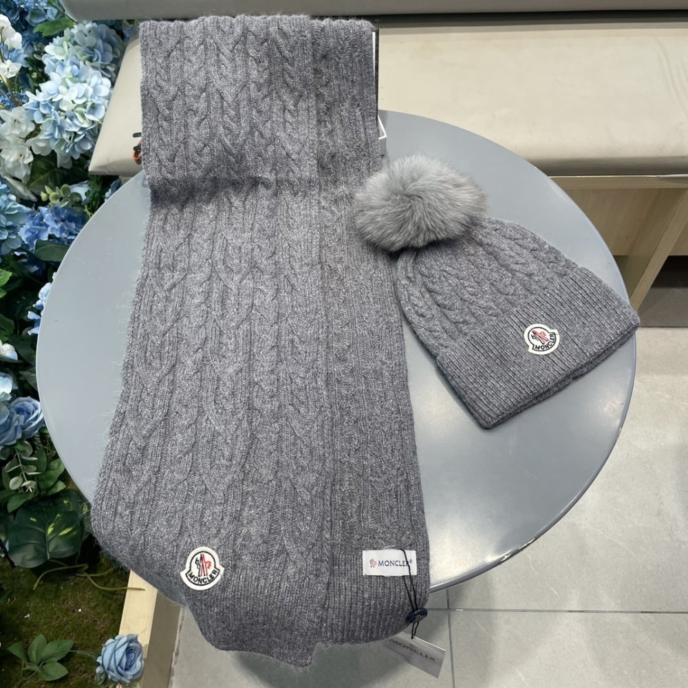 Комплект шерстяные шапка и шарф фото 8