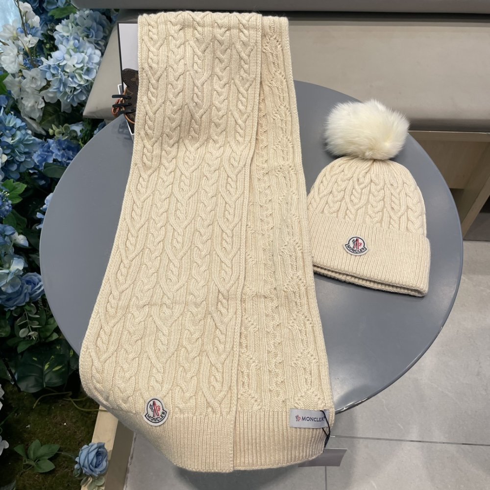 Комплект шерстяные шапка и шарф фото 8