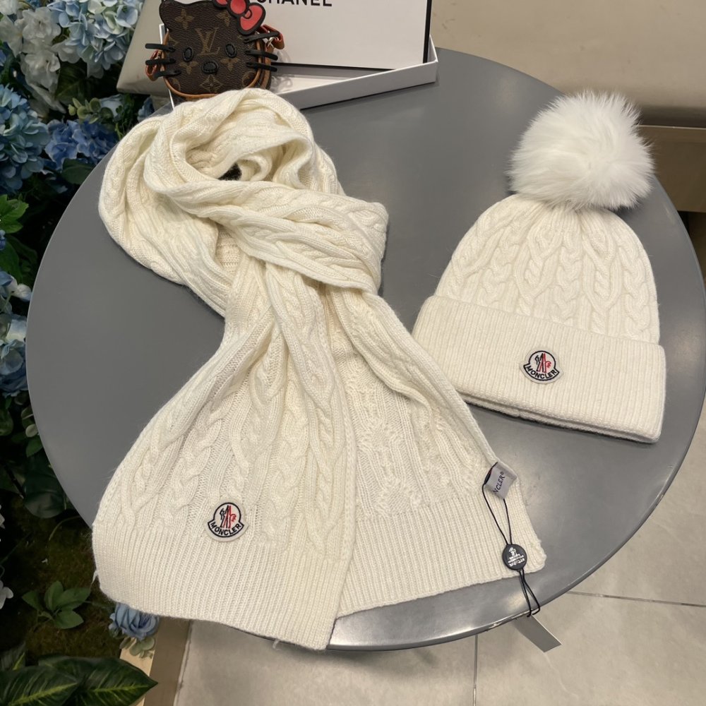 Комплект шерстяные шапка и шарф фото 8