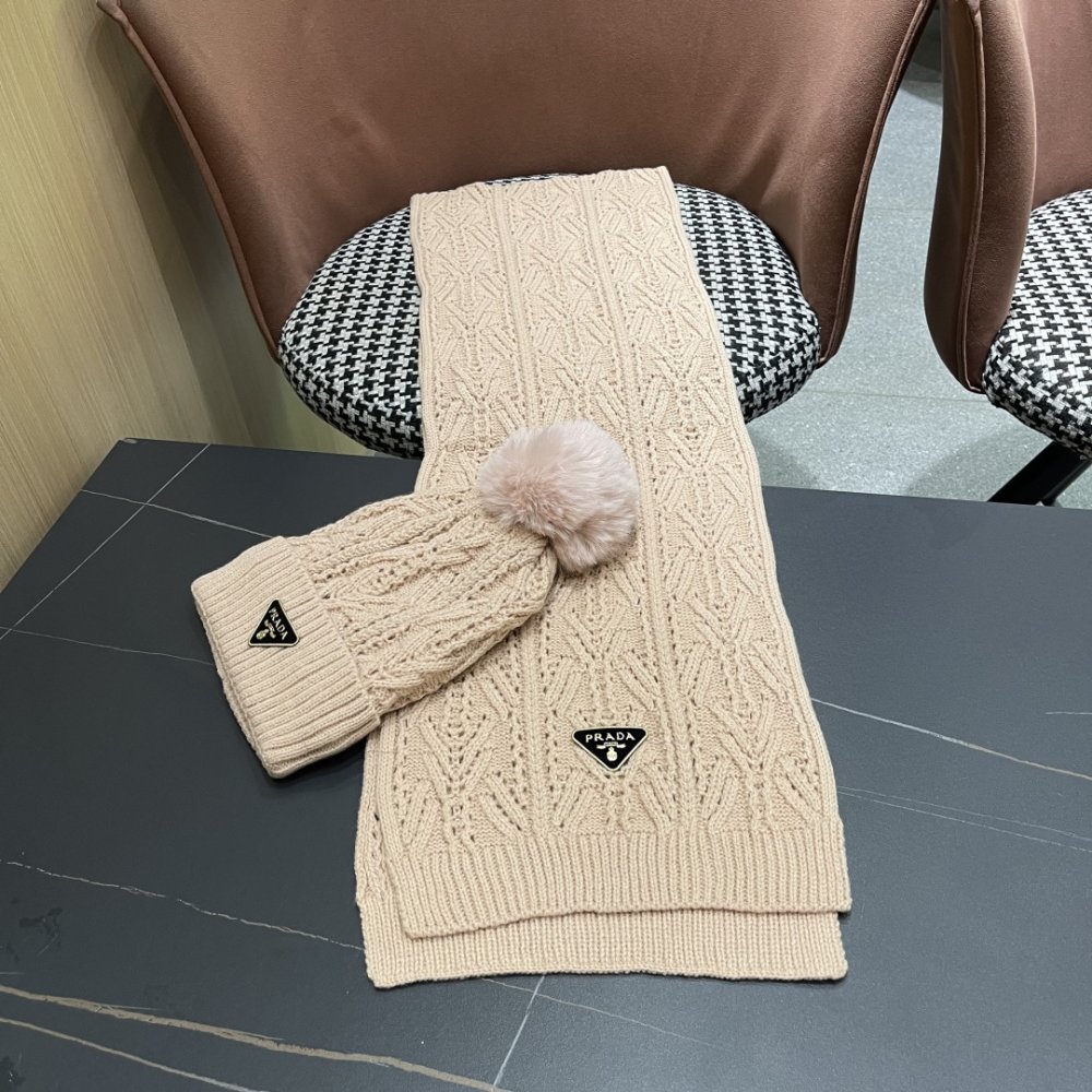 Комплект шерстяные шапка и шарф фото 8