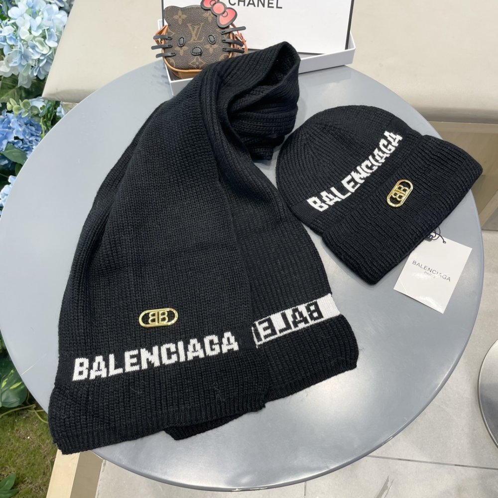 Комплект шерстяные шапка и шарф фото 9