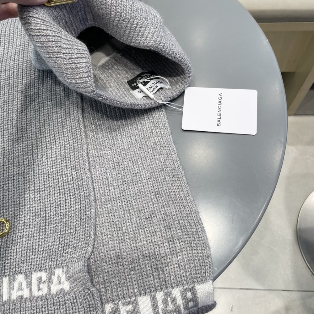 Комплект шерстяные шапка и шарф фото 9