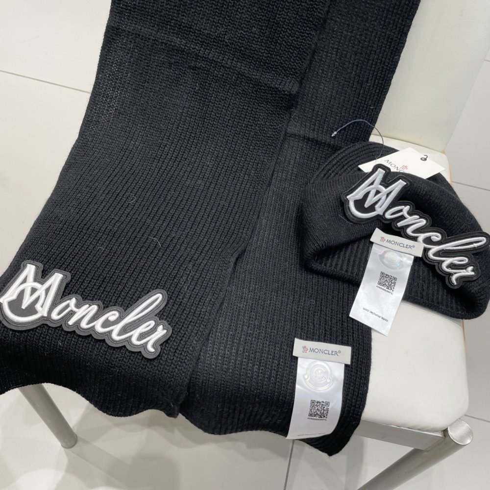 Комплект шерстяные шапка и шарф фото 9