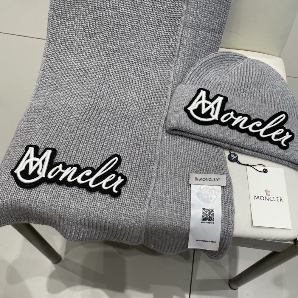 Комплект шерстяные шапка и шарф фото 9