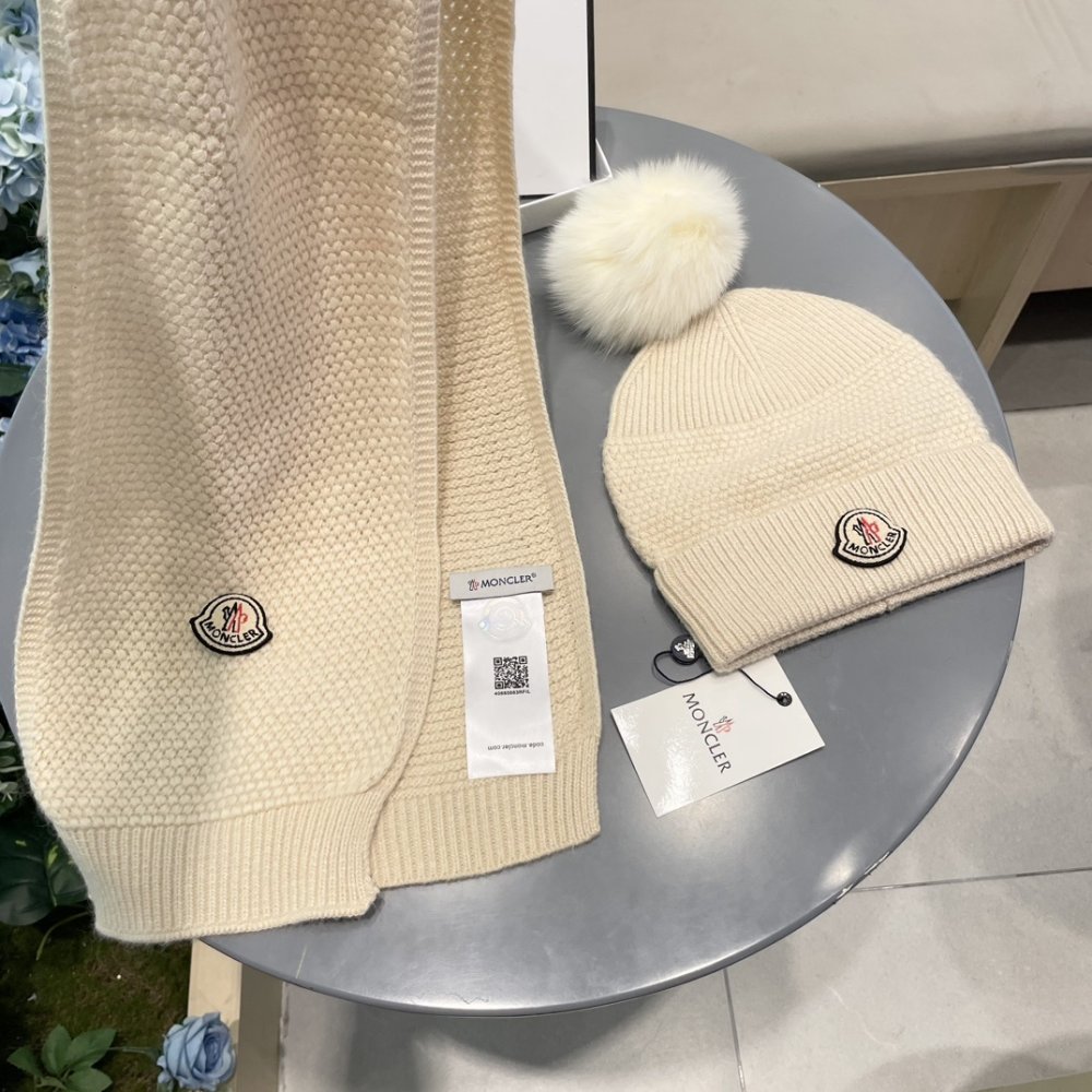 Комплект шерстяные шапка и шарф фото 9