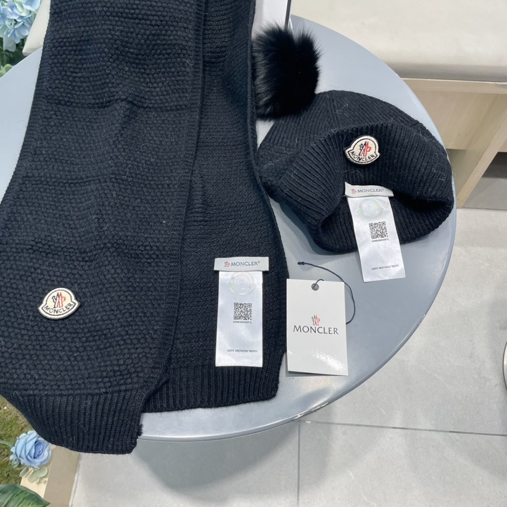 Комплект шерстяные шапка и шарф фото 9