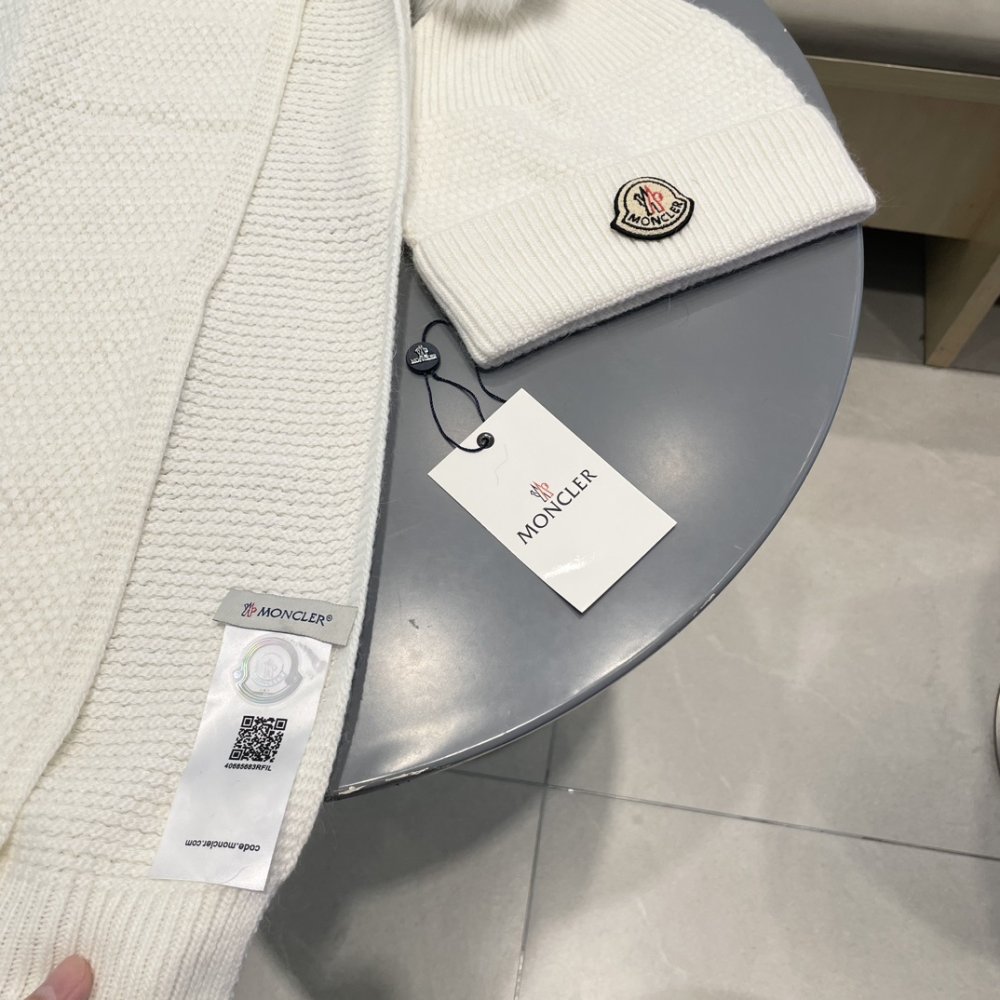 Комплект шерстяные шапка и шарф фото 9